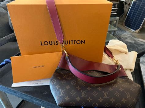 louis vuitton remington cerniere aperte|Louis Vuitton light up.